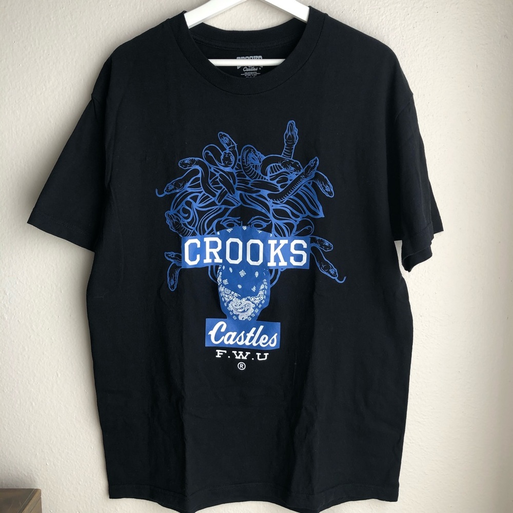 CROOKS AND CASTLES Black Medusa Snake Heads L